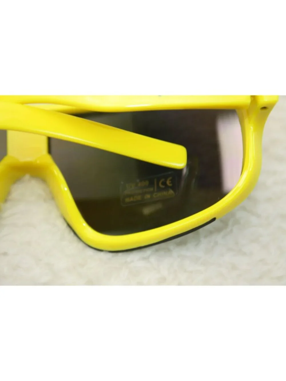 Twisted Tea Unisex UV400 Sunglasses Yellow Plastic Frame Fun Logo Design New